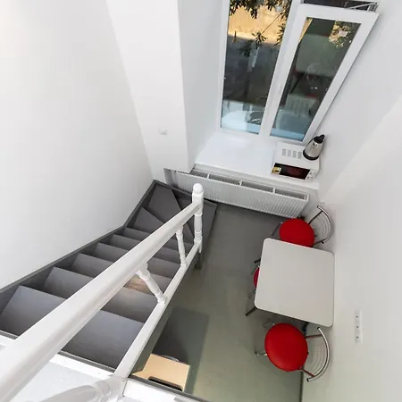 Apartment ваша квартира: у самого дерибаса Odesa